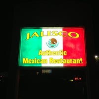 รูปภาพถ่ายที่ Jalisco Authentic Mexican Restaurant โดย Northern Virginia R. เมื่อ 5/5/2013