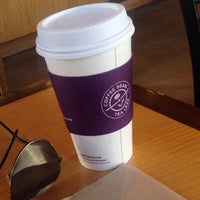 Photo taken at The Coffee Bean &amp;amp; Tea Leaf by Burchi on 3/1/2018