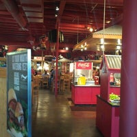 Photo taken at Fuddruckers by Catherine A. on 9/19/2012