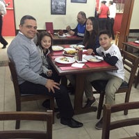 Photo taken at Bom Sucesso Pizzeria e Choperia by henrique s. on 7/22/2016