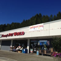 8/7/2013 tarihinde Super S.ziyaretçi tarafından Denny&amp;#39;s Pet World'de çekilen fotoğraf