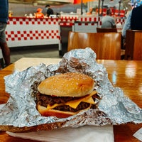 Photo taken at Five Guys by Vilas on 2/13/2022