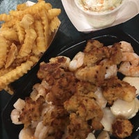 Снимок сделан в Clambake Seafood Restaurant пользователем Kate B. 8/4/2017