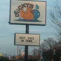 Photo taken at Ducky&amp;#39;s Car Wash by CLAUDIA SEKC H. on 12/3/2012