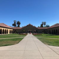 Photo taken at Stanford Graduate School of Business by Geetika A. on 7/14/2023