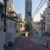 Photo taken at 稲荷坂 by Massara Nati …. on 1/18/2020