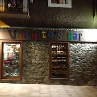 Foto scattata a Vielhito&amp;#39;s Bar da Loves il 1/12/2012