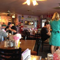 Photo taken at Peggy Sue&amp;#39;s 50&amp;#39;s Diner by Sídny Z. on 5/6/2013