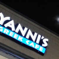 Foto diambil di Yanni&#39;s Greek Cafe oleh Brad M. pada 9/28/2012