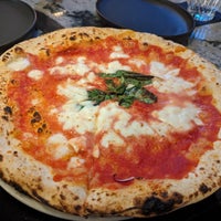2/17/2024 tarihinde Danyziyaretçi tarafından Terùn Pizzeria'de çekilen fotoğraf