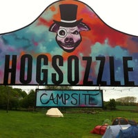 รูปภาพถ่ายที่ HogSozzle Music Festival โดย Tommy K. เมื่อ 5/24/2013