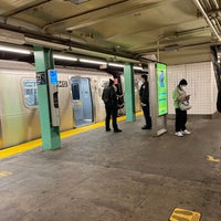 Photo taken at MTA Subway - Forest Hills/71st Ave (E/F/M/R) by Luke C. on 12/4/2022