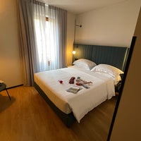 Foto diambil di Hotel Lugano Dante oleh thomas. pada 6/6/2021