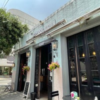 Foto scattata a Orleans Coffee Espresso Bar da Rosie Mae il 7/27/2021
