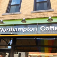รูปภาพถ่ายที่ Northampton Coffee โดย Rosie Mae เมื่อ 10/23/2019