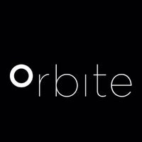 รูปภาพถ่ายที่ Orbite โดย Louis H. เมื่อ 10/4/2013