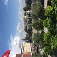 Photo taken at Istanbul Aydın University by Ipek Y. on 10/30/2016