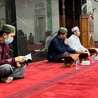 Photo taken at Masjid Nurul Iman Logistik Mabes Polri Cipinang by Danny A. on 7/6/2022