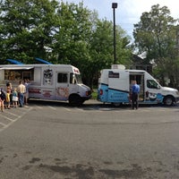 Photo taken at Curley&#39;s Q BBQ Food Truck &amp; Catering by Deborah L. on 5/16/2013