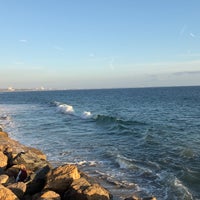 Photo taken at Pch Beach Rest Stop by Victoria M. on 11/12/2017