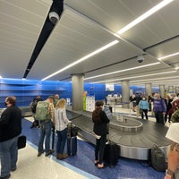 Photo taken at Baggage Claim - T7 by Victoria M. on 9/28/2021