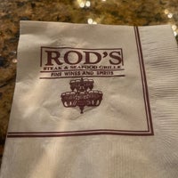 Photo taken at Rod&amp;#39;s Steak And Seafood Grille by Victoria M. on 11/27/2021