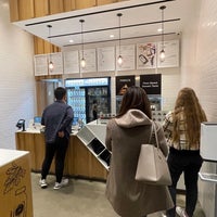 Photo taken at Pressed Juicery by Victoria M. on 10/14/2021