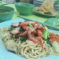 Photo taken at Dunman Road Char Siew Wan Ton Mee by Ron P. on 10/2/2016