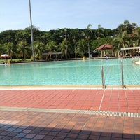Photo taken at Yio Chu Kang Swimming Complex by Meigya V. on 6/7/2013