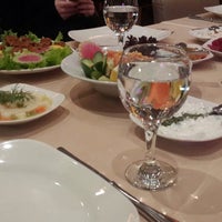 3/6/2015 tarihinde Kübra E.ziyaretçi tarafından Işıkhan Restaurant'de çekilen fotoğraf