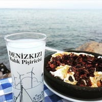 Foto diambil di Denizkızı Restaurant oleh Soner Altun G. pada 10/7/2016