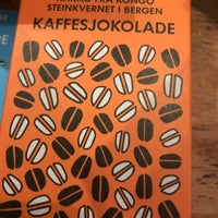 Foto scattata a Bergen Kaffebrenneri da Jan Ove Å. il 12/6/2017