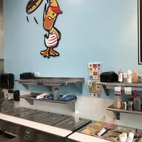 5/28/2018 tarihinde Tye W.ziyaretçi tarafından Duck Donuts'de çekilen fotoğraf