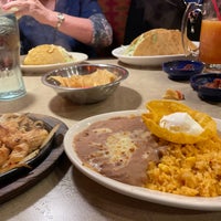 Foto diambil di La Parrilla Mexican Restaurant oleh Tye W. pada 5/28/2021