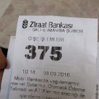 Photo taken at Ziraat Bankası by GizemLee . on 9/8/2016