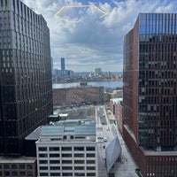 รูปภาพถ่ายที่ Boston Marriott Cambridge โดย Bill H. เมื่อ 4/16/2024