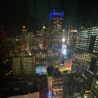 Foto diambil di Hilton New York Times Square oleh Bill H. pada 11/3/2023
