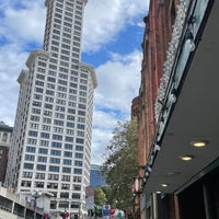 รูปภาพถ่ายที่ Smith Tower โดย Bill H. เมื่อ 9/16/2022