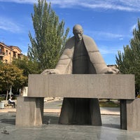 Photo taken at Cafesjian Sculpture Garden | Գաֆէսճեան քանդակների պարտեզ by Юлия M. on 9/10/2023