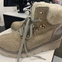 Photo taken at Zalando Outlet by Юлия M. on 2/25/2020