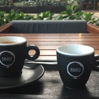 รูปภาพถ่ายที่ Caffè Vergnano 1882 Singapore (South Beach) โดย Jorge S. เมื่อ 9/13/2018