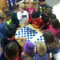 Das Foto wurde bei Vellotti&amp;#39;s Chess School von Daniel V. am 11/8/2013 aufgenommen