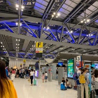 Photo taken at Thai Airways (TG) Check-in (ROP Gold &amp;amp; Star Alliance Gold) by Song A. on 3/18/2019