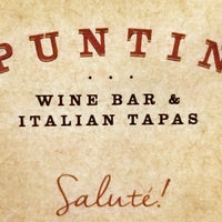Foto tirada no(a) Spuntino Wine Bar &amp;amp; Italian Tapas por MK K. em 1/22/2017