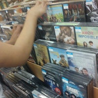 Photo taken at Blockbuster by Mire Y. on 12/30/2012