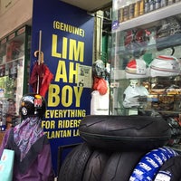 Photo taken at Lim Ah Boy by Alex O. on 3/13/2016