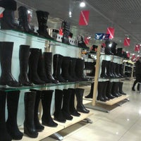 Photo taken at PALATIN обувь by Фарид А. on 12/19/2012
