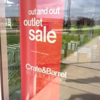 Foto scattata a Crate &amp;amp; Barrel da Timothy! il 4/28/2013