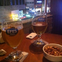 5/3/2013 tarihinde SAVAŞ K.ziyaretçi tarafından Şişman Efes Pub'de çekilen fotoğraf