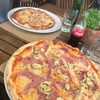 Photo taken at Pizzeria Ljubljanski dvor by 💥Jelle V. on 8/22/2018